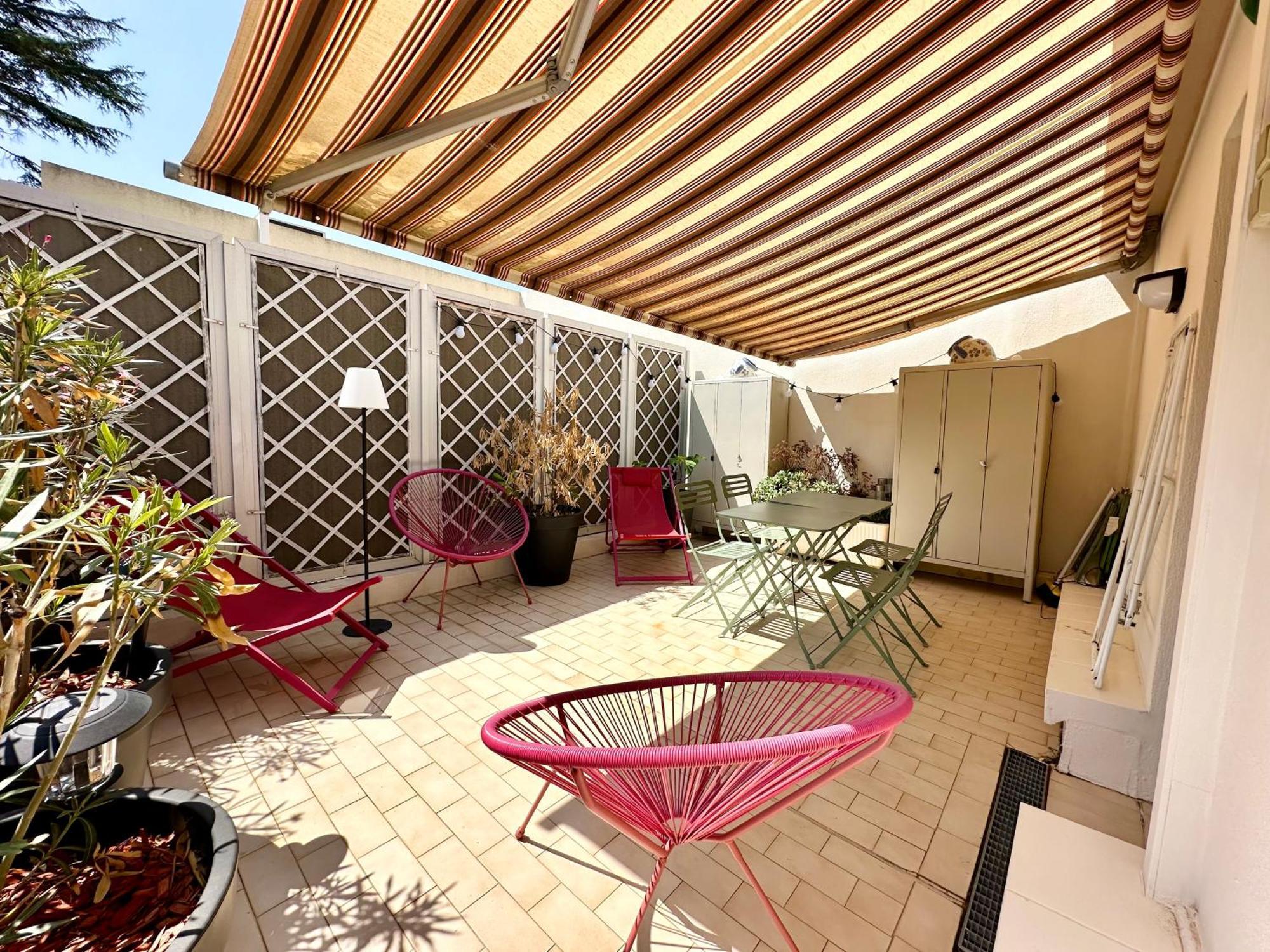 Elegant Appartement 2Pieces Piscinevue Mer Parking Vallauris Exterior photo