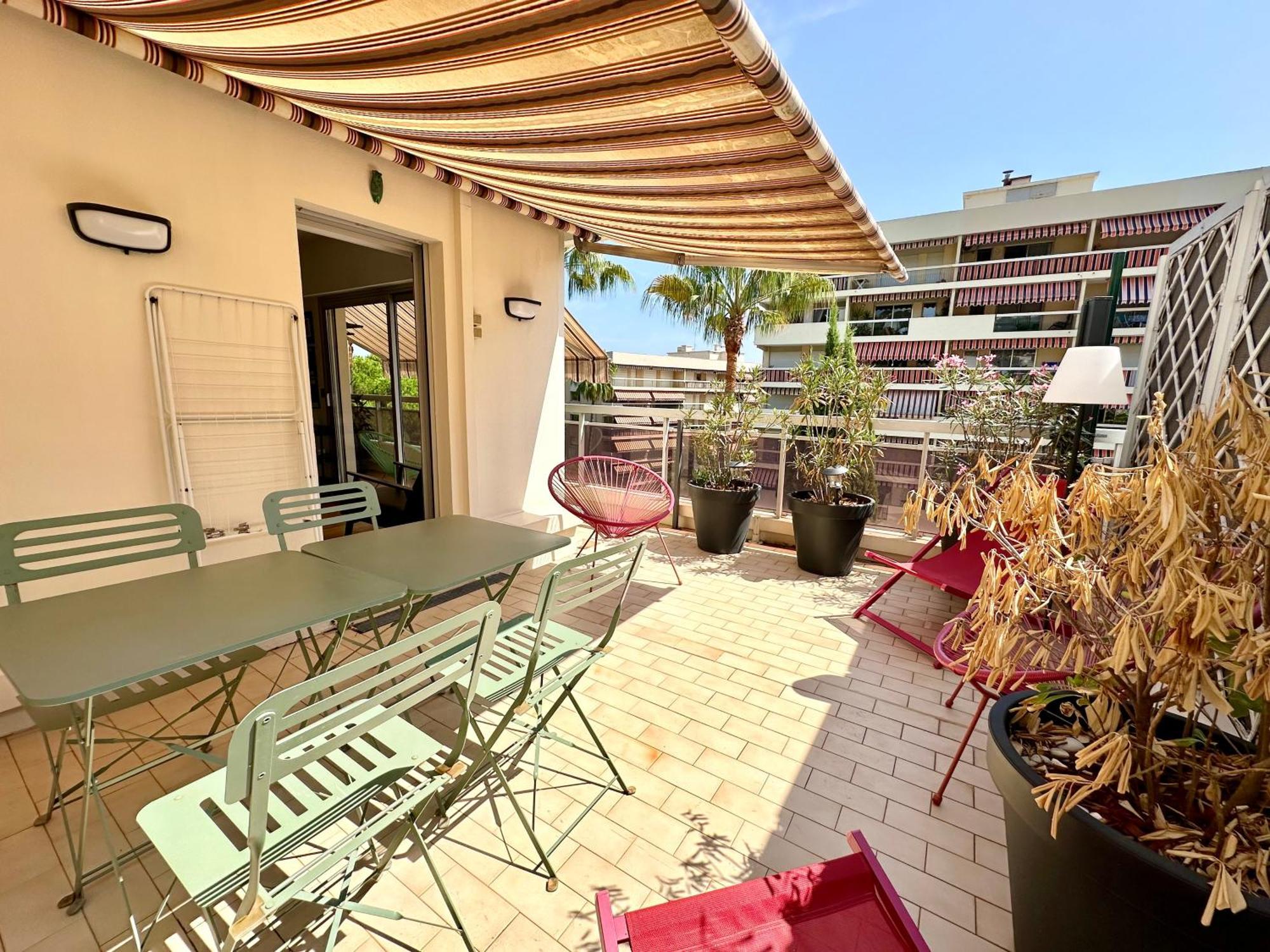 Elegant Appartement 2Pieces Piscinevue Mer Parking Vallauris Exterior photo